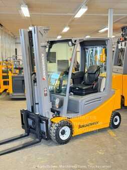 Eléctrico - 4 rodas 2018  Jungheinrich EFG320 464DZ very Good, nagyon Jó, 2 piece, 2db (1)