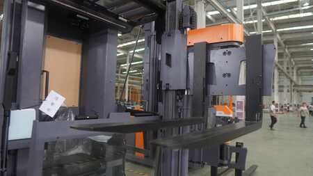 Kääntökelkkatrukki 2026  ZV SHT-Zowell VNA, ManUp, Komission, VUE316 electric turret forklift (1600kg) NEW, ÚJ (12)