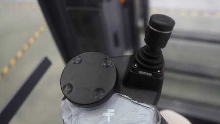 Kääntökelkkatrukki 2026  ZV SHT-Zowell VNA, ManUp, Komission, VUE316 electric turret forklift (1600kg) NEW, ÚJ (6)