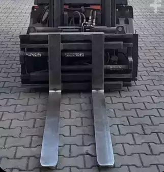 Electric - 4 wheels 2004  Linde E30/600,SHT115 3000kg/600mm (3600kg/500mm) (8)