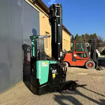 Retraky 2009  Mitsubishi RB16NH, SHT64, 1600kg  Trpl8540mm Good (3)