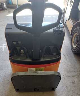 VZV s plošinou pro řidiče 2002  Still EGU20S, 2000kg, Felhajtható felállóplatformmal, iniciális emeléssel. (13)