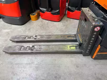 Transpalettes à conducteur porté 2021  Genkinger EFU 60-So. 6000kg / 750mm, Sondern, ToP, Very Good! (5)