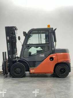 Toyota 40-8fd40N 4500kg-500mm