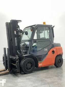 Toyota 40-8fd40N 4500kg-500mm