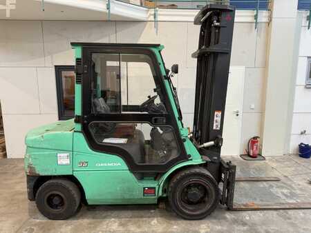 Chariots élévateurs diesel 2017  Mitsubishi FD 35 / ZVG+SS / 5998 Std. (2)