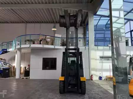 Dízel targoncák 2015  Jungheinrich DFG 50 S / 2440 Std. / werksüberholt (5)