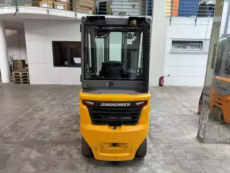 Diesel Forklifts 2022  Jungheinrich DFG 320 S / Kabine / nur 374 Std. (4)