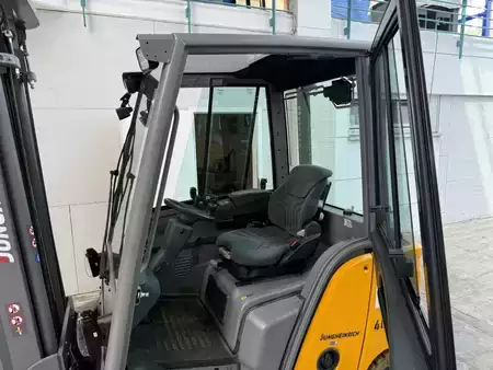 Diesel Forklifts 2022  Jungheinrich DFG 320 S / Kabine / nur 374 Std. (6)