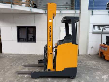 Schubmaststapler 2013 Jungheinrich ETV 214 / 5355 Std. (1)