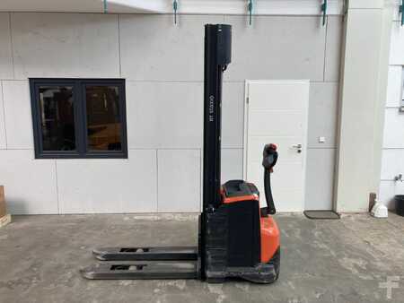 Pallet Stackers 2019  Toyota SWE 140 / 1020 Std.  (1)
