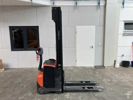 Pallet Stackers 2019  Toyota SWE 140 / 1020 Std.  (2)