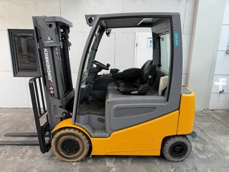 Elektro čtyřkolový VZV 2019  Jungheinrich EFG 425 K / 4631 Std. / Container (1)