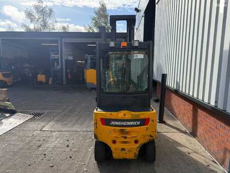 Sähkö - 4 pyör 2013  Jungheinrich EFG 320 / 3289 Std. (5)