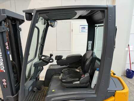 Elektro čtyřkolový VZV 2014  Jungheinrich EFG 316 / 4359 Std. (6)
