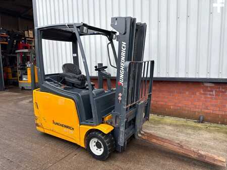 Sähkö - 3 pyör 2013  Jungheinrich EFG 220 / 4298 Std. / AKKU 2018 (2)