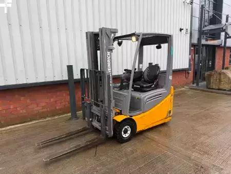 El Truck - 3-hjul 2016  Jungheinrich EFG 216 k / 3263 Std. / AKKU 2025 (3)