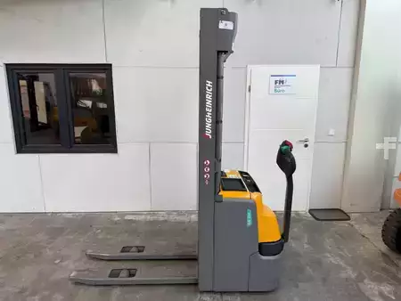 Ruční vysokozdvižný vozík 2020  Jungheinrich EJC 216 / nur 353 Std. (1)