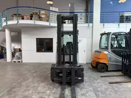 Elektro 4 Rad 2020  Still RX 60-45 / ZVG+SS / 5377 Std. (3)