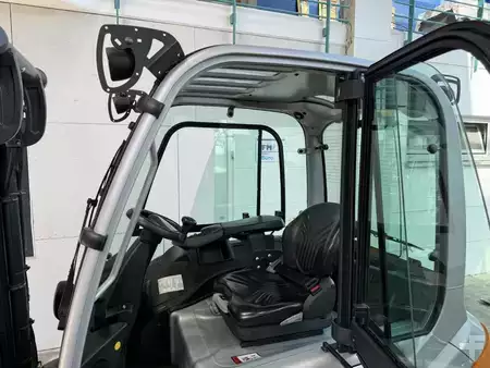 Eléctrico - 4 rodas 2017  Still RX 60-35 / 2606 Std. / Container Version (6)