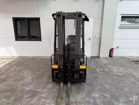 Chariots électriques à 3 roues 2022  Jungheinrich EFG 113 SP / 1487 Std. / Gewicht 2950 Kg (3)