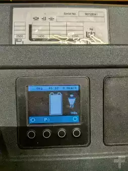 Hochhubwagen 2025  Jungheinrich ERC 214 / Neuwertig mit 169 Std. (2)