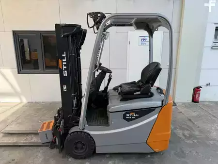 Chariots électriques à 3 roues 2023  Still RXE 15 / AKKU 97 % / nur 129 Std. (1)
