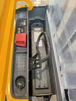 Stacker pedestre 2021  Jungheinrich EJC 112 Li Ion / 908 Std. (6)
