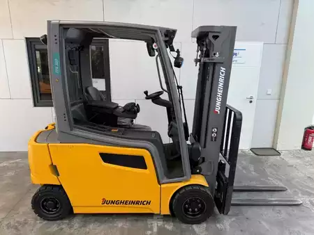 Electric - 4 wheels 2019  Jungheinrich EFG 320 / STVZO / nur 2599 Std. (2)