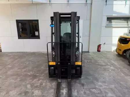Electric - 4 wheels 2019  Jungheinrich EFG 320 / STVZO / nur 2599 Std. (3)