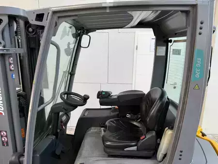 Electric - 4 wheels 2019  Jungheinrich EFG 320 / STVZO / nur 2599 Std. (6)