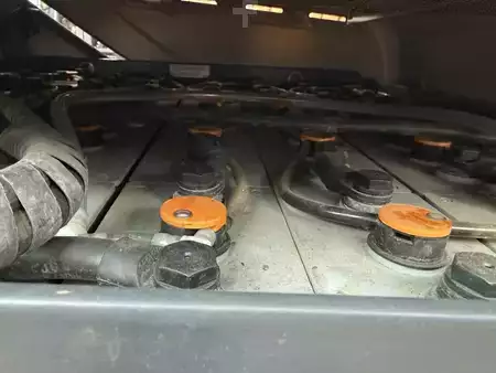 Electric - 4 wheels 2016  Still RX 60-50-600 / 725 Std. / NEUWERTIG (8)