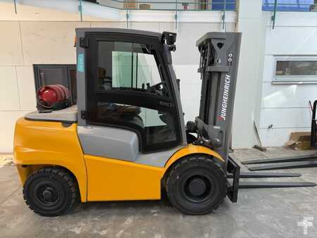 Treibgasstapler 2018 Jungheinrich TFG 540 / Kabine / 1460 Std. (2)