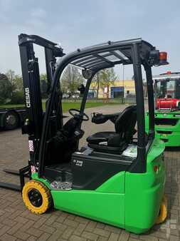 Chariots électriques à 3 roues 2024 Cesab B316II (1)