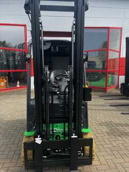 Chariots électriques à 3 roues 2024 Cesab B316II (3)