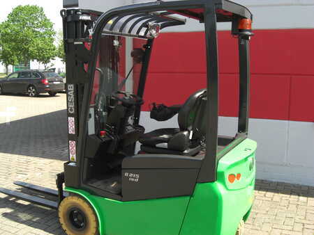 Chariots électriques à 3 roues 2023 Cesab B215II (2)