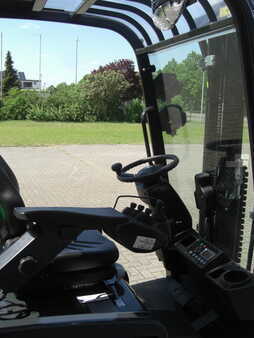 Chariots électriques à 3 roues 2023 Cesab B215II (4)