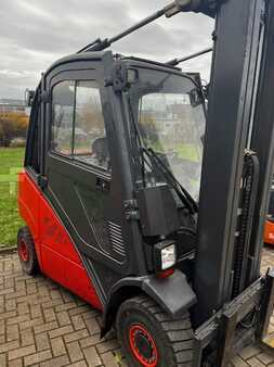 Carretilla elevadora GLP 2015  Linde 392 H25T -02 (1)