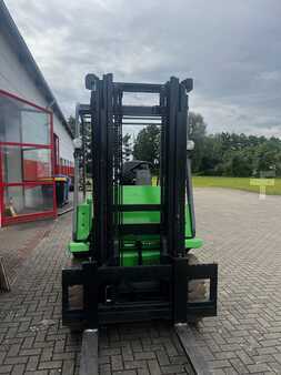 Chariots électriques à 4 roues 2012 Cesab MAK 400 (3)