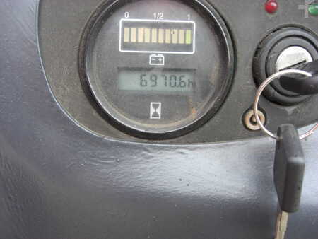 Hochhubwagen 2003  Linde L10 (6)