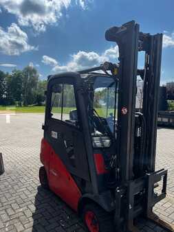 Chariots élévateurs diesel 2012 Linde H16D (3)