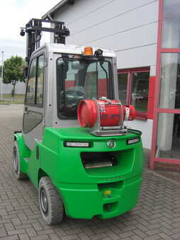 Gas gaffeltruck 2023  Cesab M330 GV (3)