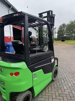 Carrelli elettrici 4 ruote 2023  Cesab B625II (3)