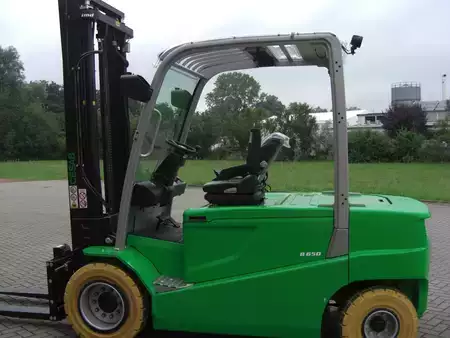Eléctrica de 4 ruedas 2021  Cesab B 650 (2)