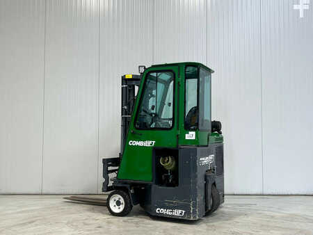 Retraky 2022  Combilift CB2500 lpg (2)