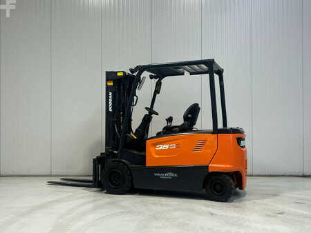 4-wiel elektrische heftrucks 2017  Doosan B35X-7 (2)