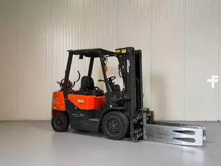 Chariots élévateurs GPL 2015  Doosan G30G (1)