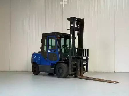 Empilhador diesel 2016  Doosan D50C-7 (1)