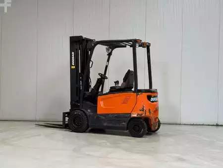 Elektro čtyřkolový VZV 2017  Doosan B25X-7 (2)