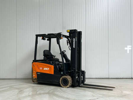 Elektryczne 3-kołowe 2020  Doosan B20T-7 (1)